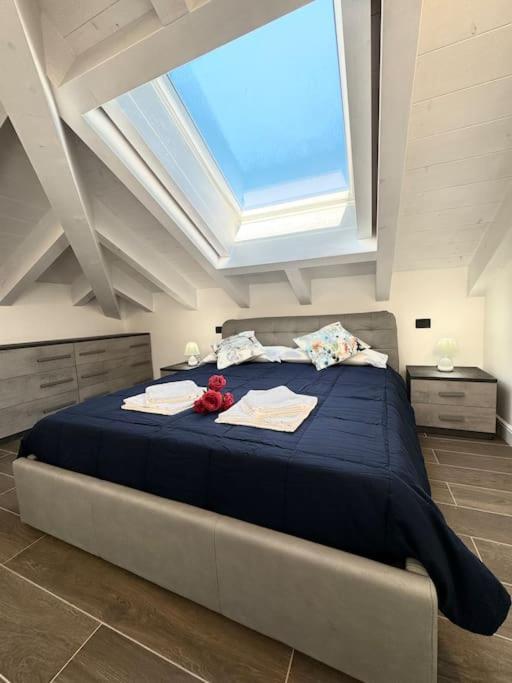 Apt. Aries - Penthouse Менаджо Экстерьер фото