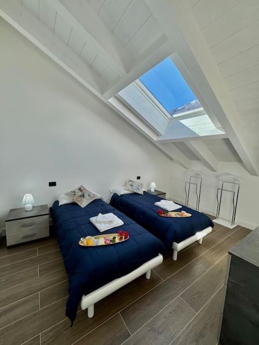 Apt. Aries - Penthouse Менаджо Экстерьер фото